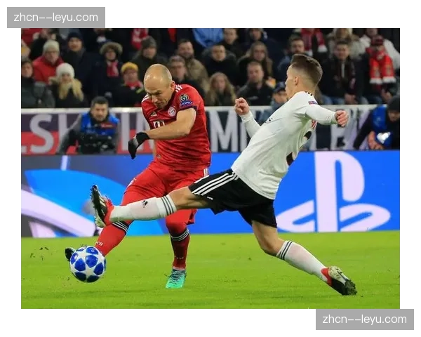 通讯：黑马之旅终结，埃因霍温主帅总结欧冠征程得失